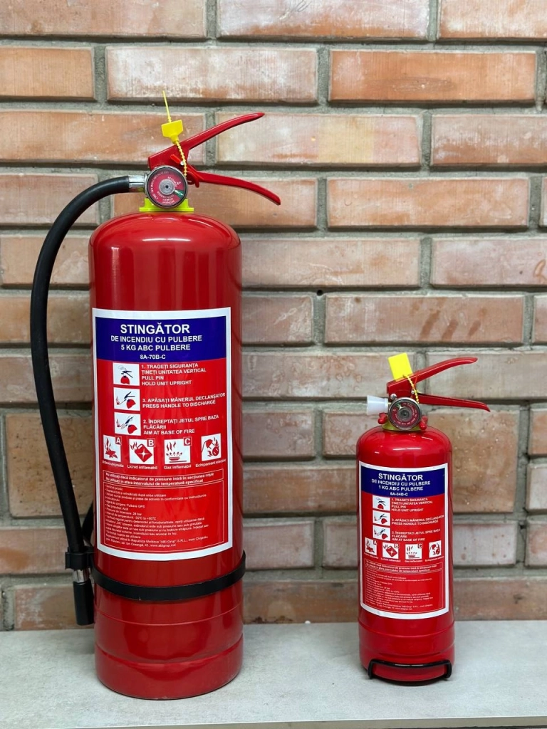 Stingător de incendiu cu pulbere 5 kg